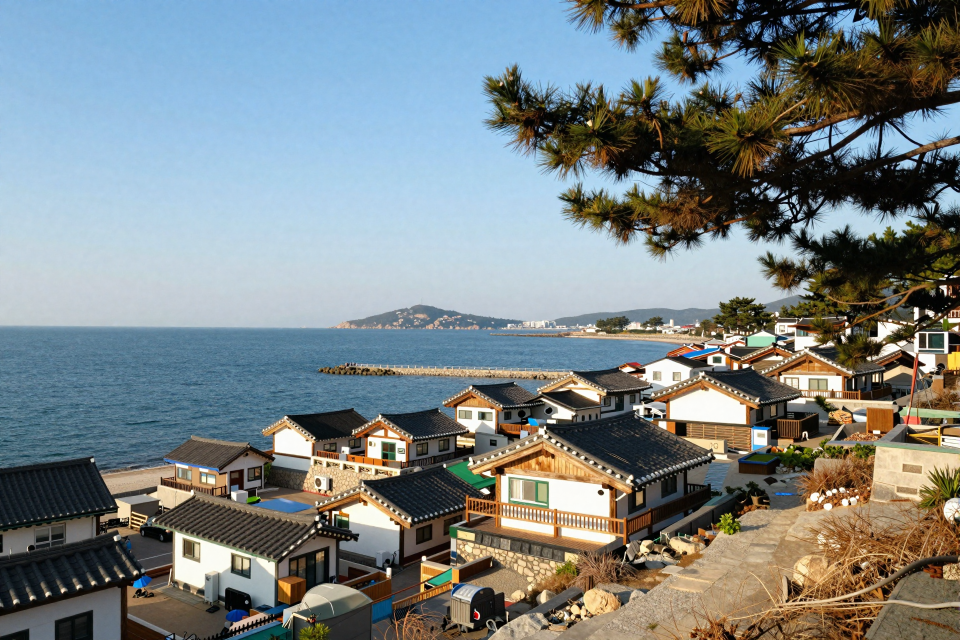 동해안의 바닷가 민박 마을